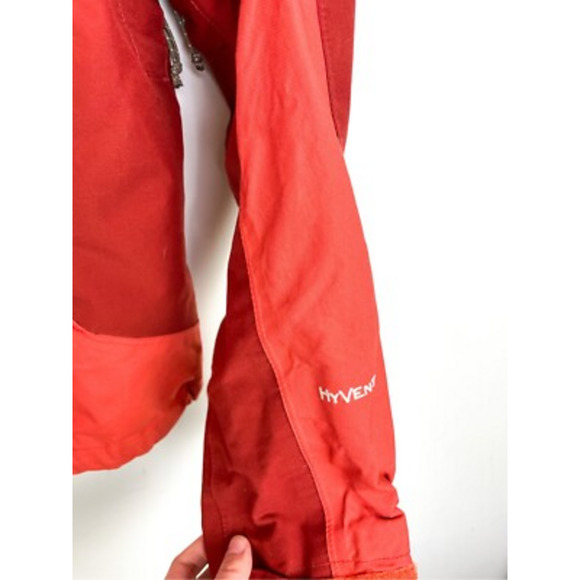 The North Face Y2K Ski Jacket Waterproof and Windproof - Picture 7 of 12